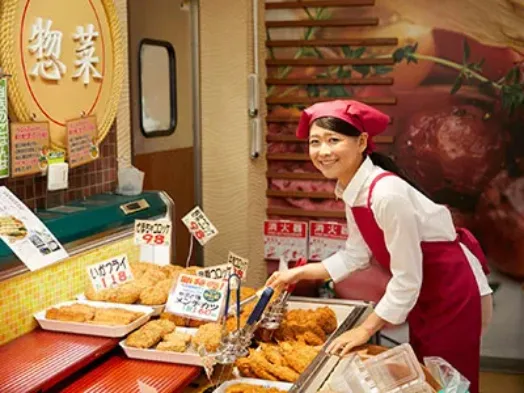 （短期）デリカスタッフ【スーパー内にて惣菜製造やパック詰め業務など】の画像