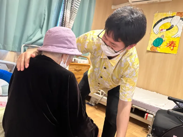 介護スタッフ(無資格/未経験可)【通所介護施設での食事や口腔ケアなど】の画像