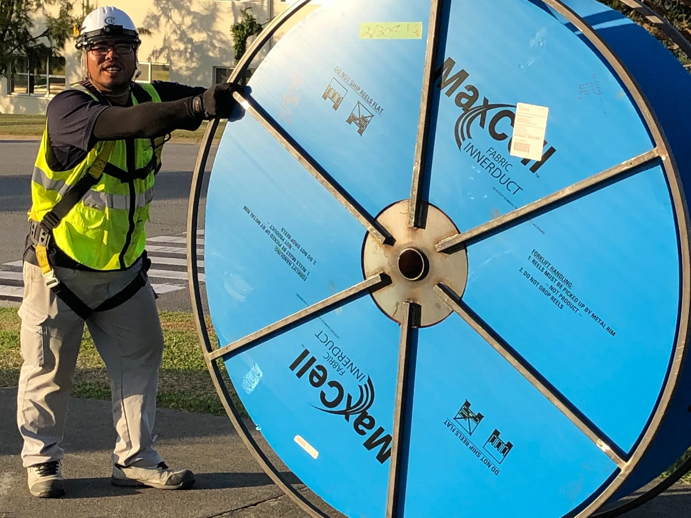 電気通信作業員(ITインストーラー)【米軍基地設備での電気通信工事業務】の画像