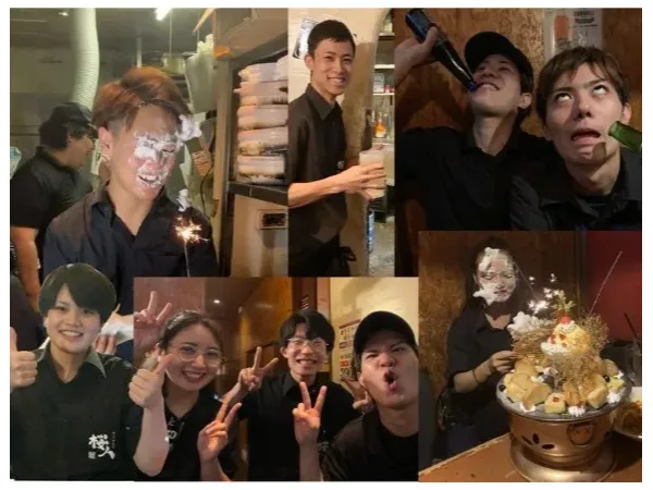 ホールスタッフ【お席への案内やオーダー確認及びドリンク作りなど】の画像