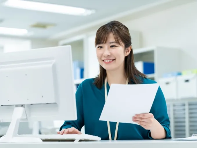 (未経験可)一般事務スタッフ【ガス会社での窓口や電話対応および書類整理など】の画像