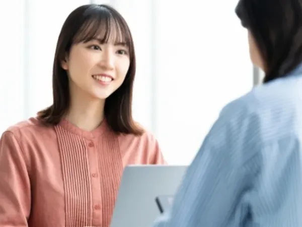 セルフスタンドの受付事務スタッフ(未経験可)【接客対応や伝票及び請求書作成など】の画像