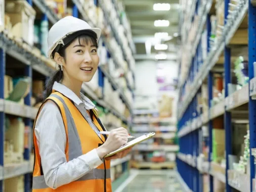 軽作業スタッフ【使い捨て食器やおしぼりのピッキング作業】の画像