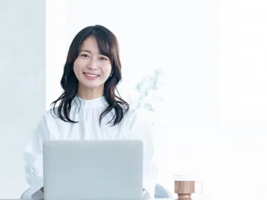 社内秘書スタッフ【顧客データの登録やファイリング及び資料作成等】の画像