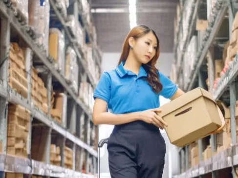 夜間仕分け【倉庫内で軽商品の仕分け】の画像