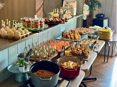 料理長【オールデイメニューの設計と厨房統括】の画像