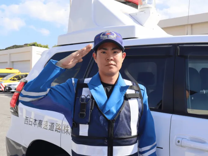 交通管理隊員【沖縄自動車道の交通巡回や管理業務など】の画像