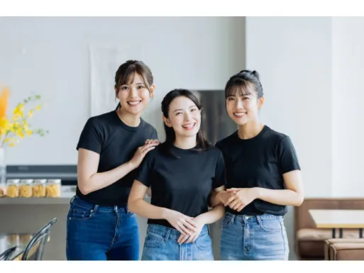 Barスタッフ【カラオケやダーツを扱う店舗での接客およびドリンク提供】の画像