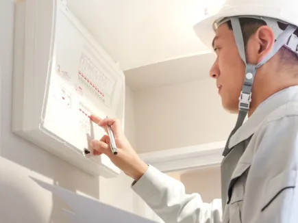 電気主任技術者(補佐)【電気や空調及び給排水設備などの保守管理】の画像