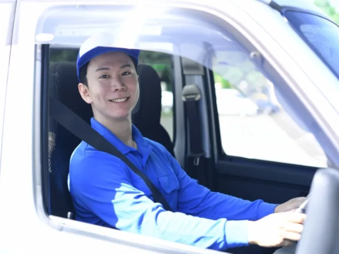 ルート配送スタッフ【タイヤやバッテリーなどの配送や取付など】の画像