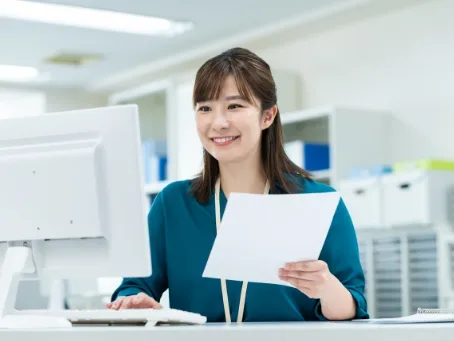 事務スタッフ【請求書の発行やメール対応など】の画像