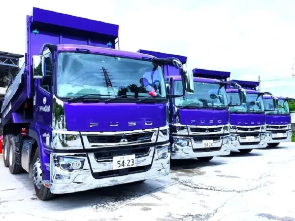 大型ダンプ運転手(未経験可)【建築資材や産業廃棄物の運搬のお仕事】の画像