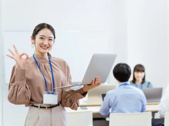 事務スタッフ【受付対応およびデータ入力など】の画像