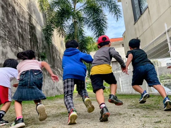 学童クラブ支援員【子どもたちの遊びの支援やお迎えなど】の画像