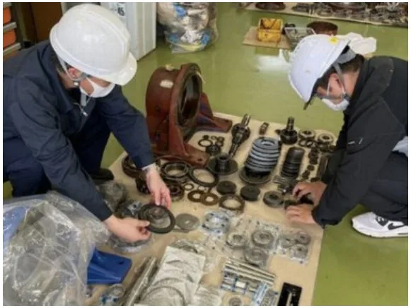 機械整備士(見習い)【変速機や減速機の分解整備】の画像