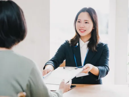 (未経験可)受付･案内スタッフ【フェリー乗り場での切符販売やお客さま案内など】の画像