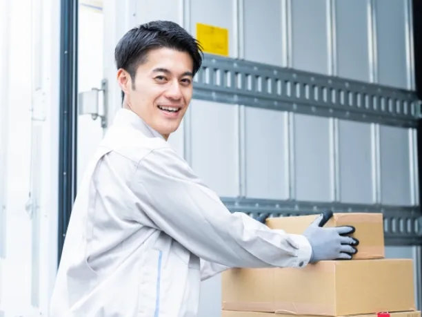 (未経験可)軽作業スタッフ【物流倉庫でのカンタン仕分けや入出荷作業】の画像