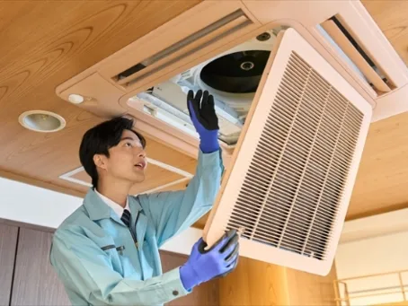 (未経験可)空調整備スタッフ【エアコンや空調設備の設置から保守点検までのお仕事】の画像