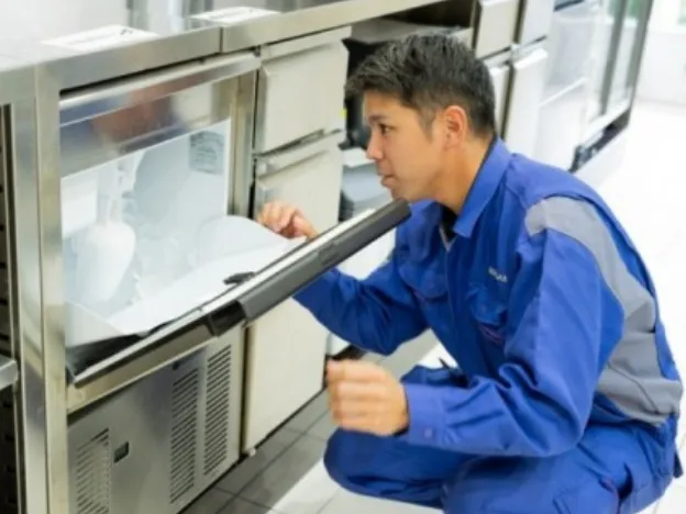 技術サービススタッフ【業務用厨房機器の保守点検や修理および販売や提案など】の画像