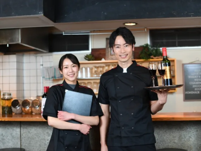 (短期可)イベントスタッフ【料理やドリンクの提供および接客や清掃など】の画像