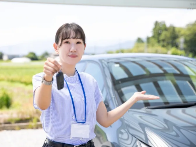 (未経験可)受付スタッフ【レンタカー店での受付や予約確認および傷チェックなど】の画像