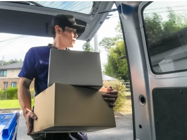 ピッキング・配達スタッフ【商品の仕分けおよび配達や商品管理など】の画像