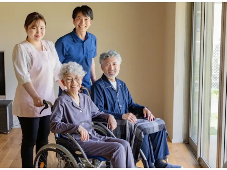 (未経験可)介護スタッフの画像