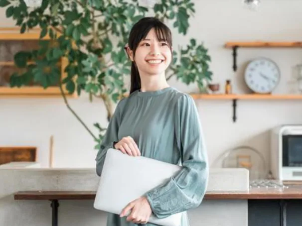 アシスタント事務(フルリモート)の画像