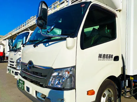 ダンプトレーラー運転手(未経験可)の画像