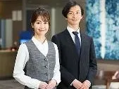 フロントスタッフ【チェックインやチェックアウト手続きや観光案内や施設説明など】の画像