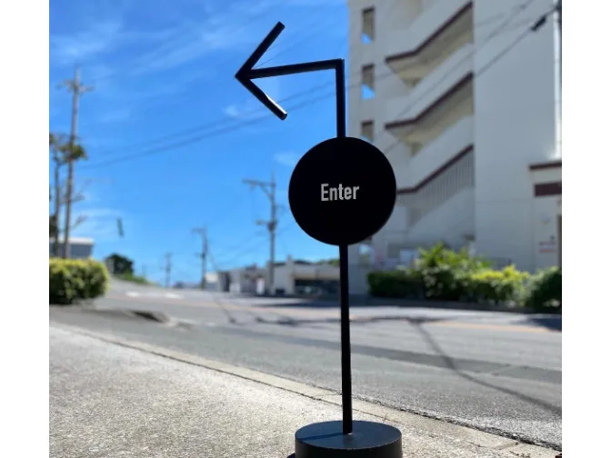 制作スタッフ【看板製作やラッピングなどモノづくり全般および加工業務など】の画像