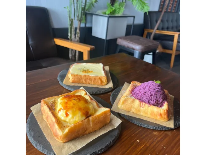 カフェスタッフ【接客やドリンク作りなど】の画像