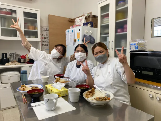 調理スタッフ【オーガニック食材を使った給食の調理と提供】の画像