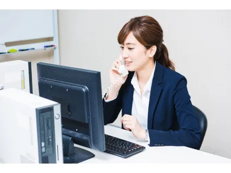 不動産営業事務スタッフ【来客対応や書類作成業務など】の画像