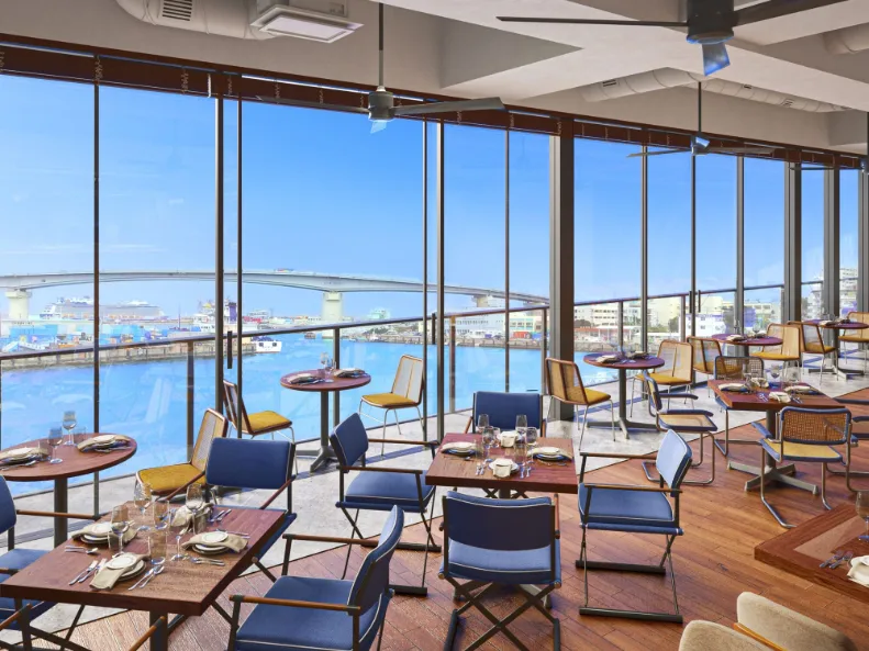 レストランサービススタッフ【バーテンダーやサービスなどレストラン全般】の画像