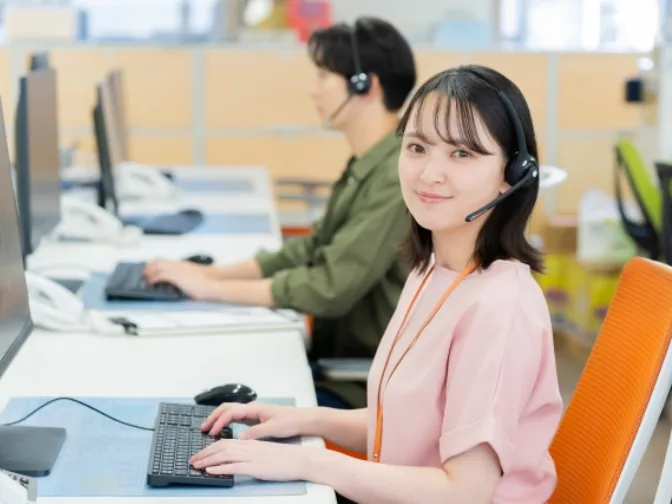 (未経験可)コールセンター発信【契約更新の確認業務】の画像