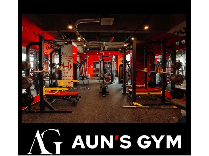 ジム運営スタッフ【24時間営業のトレーニングジムでの清掃や受付業務】の画像