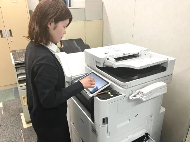 (未経験可)庶務・労務管理スタッフ【社会保険の手続きや給与計算及び電話対応など】の画像