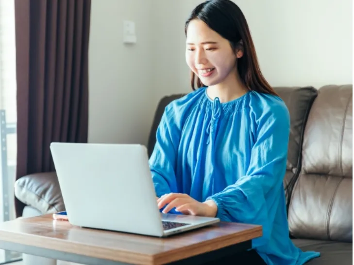 (未経験・在宅可)動画共有サービスのアカウント管理スタッフの画像