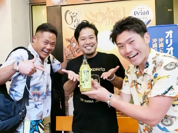 (短期可)店舗スタッフ【ホテル内の店舗でホール業務や盛付などのキッチン補助業務】の画像