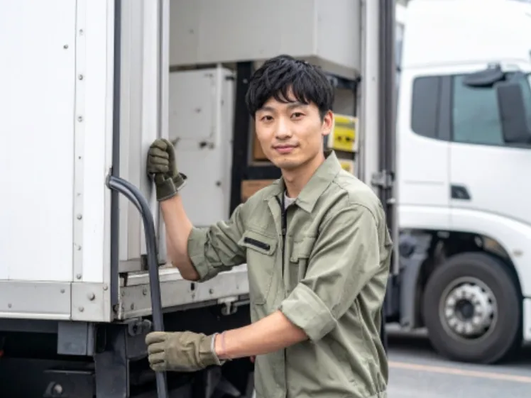 (未経験可)ルート配送スタッフ【日用品や弁当容器などの配送】の画像