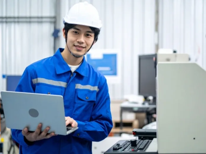 (未経験可)製造サポートスタッフ【機械操作がメインの金属加工作業など】の画像