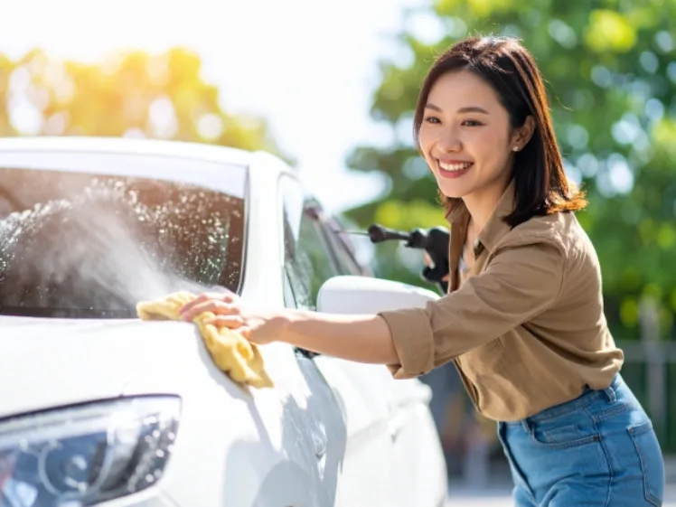 (未経験可)洗車スタッフ【レンタカーの簡単な清掃や点検業務など】 の画像