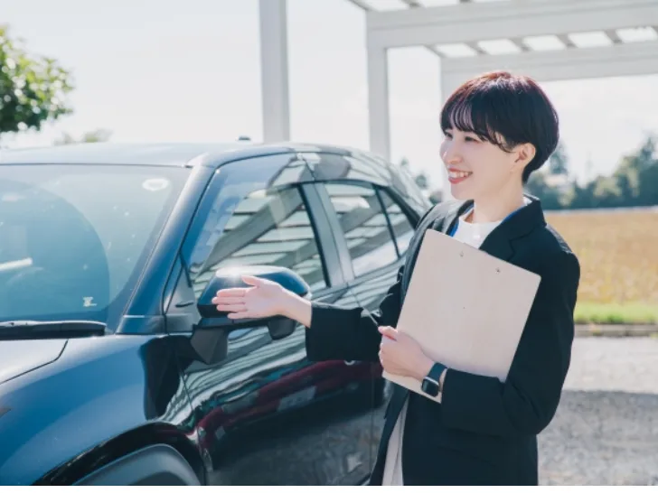 (未経験可)受付･案内スタッフ【レンタカーショップでの貸出や返却および会計など】の画像