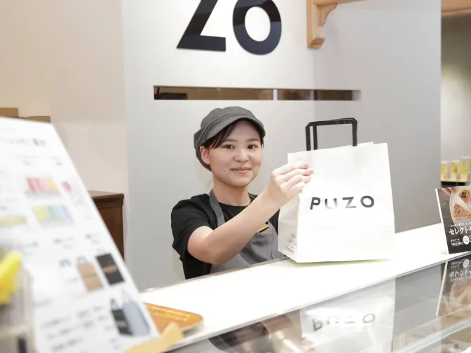 ケーキ販売スタッフ【オープニング店舗でのケーキのカットや陳列及び販売業務など】の画像