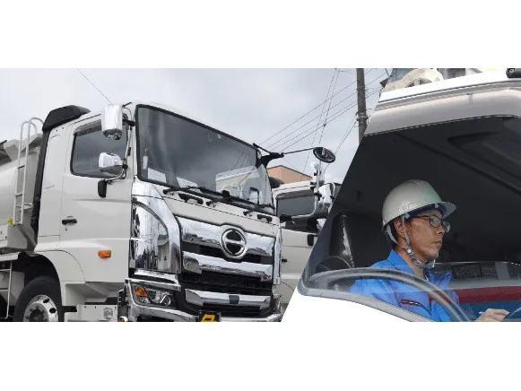 配送ドライバー(未経験可)【タンクローリー車にて軽油や重油などの燃料配送】の画像