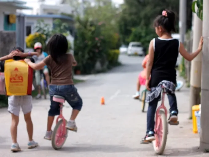 巡回アドバイザー【こどもの発達段階に応じた適切なかかわりへの助言など】の画像