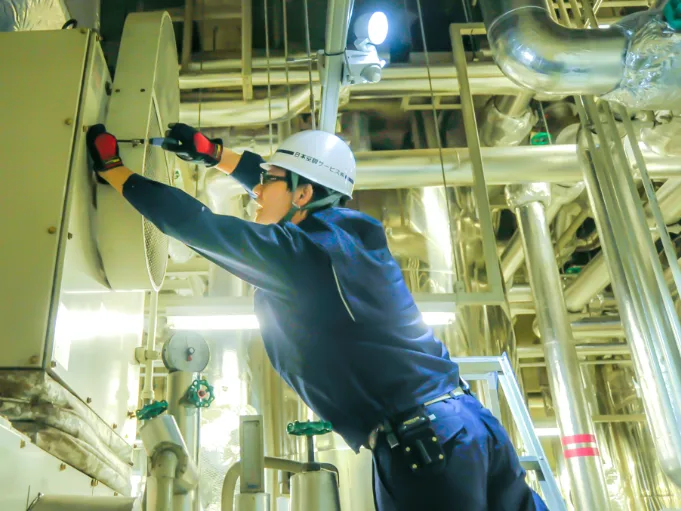 メンテナンスサービススタッフ【空調設備のメンテナンスおよび修繕計画の提案など】の画像