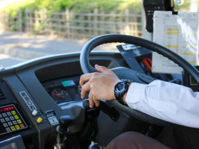 (短期2か月)バス乗務員【修学旅行など観光バスの運転をするお仕事】 の画像