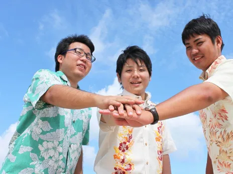 レンタカー受付・案内スタッフの画像